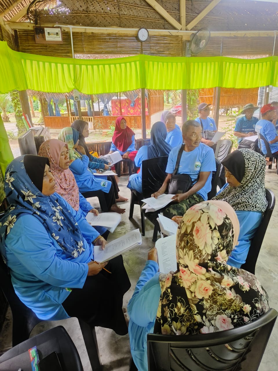 Projek Pemerkasaan Komuniti Orang Asli Di Kampung Kenang Sungat Siput, Perak Melalui Program Ekopelancongan Pendidikan